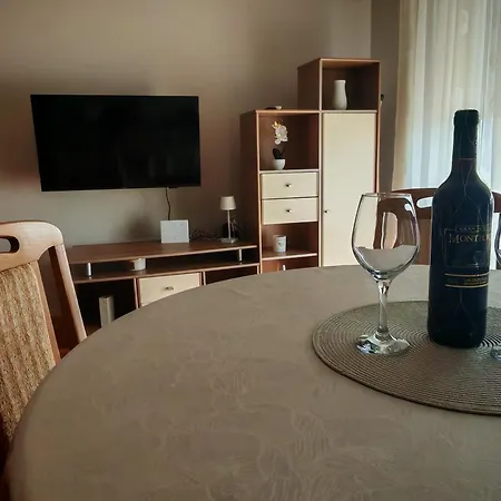 Bella アパート アパティン